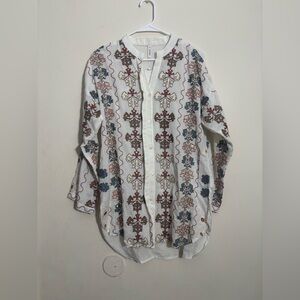 ETHNC White embroidered tunic with long sleeves and V-neck, size M.